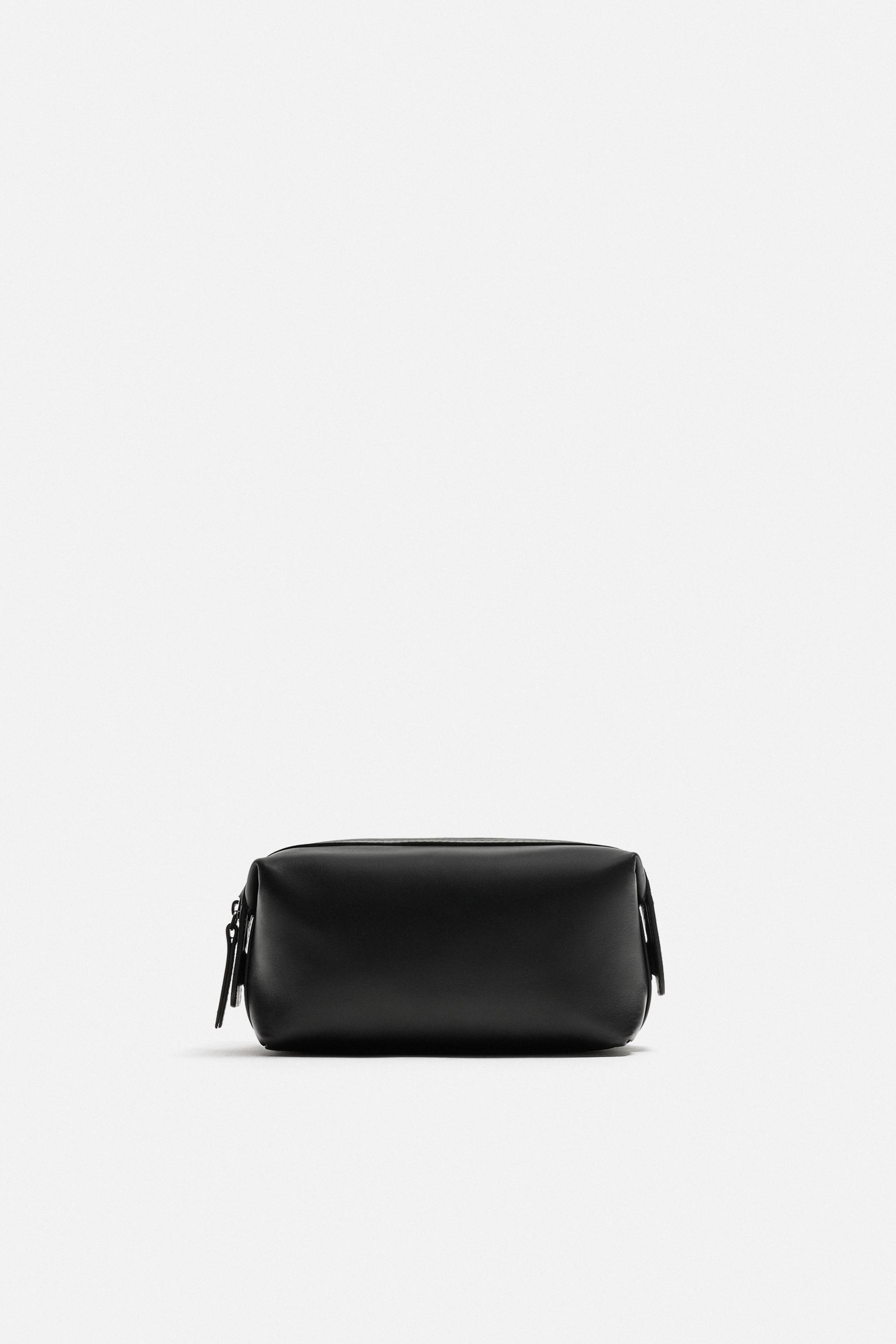 TROUSSE DE TOILETTE EN CUIR